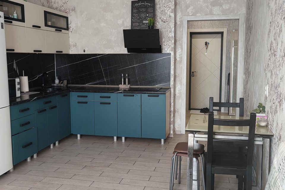 Продаётся 1-комнатная квартира, 49.6 м²