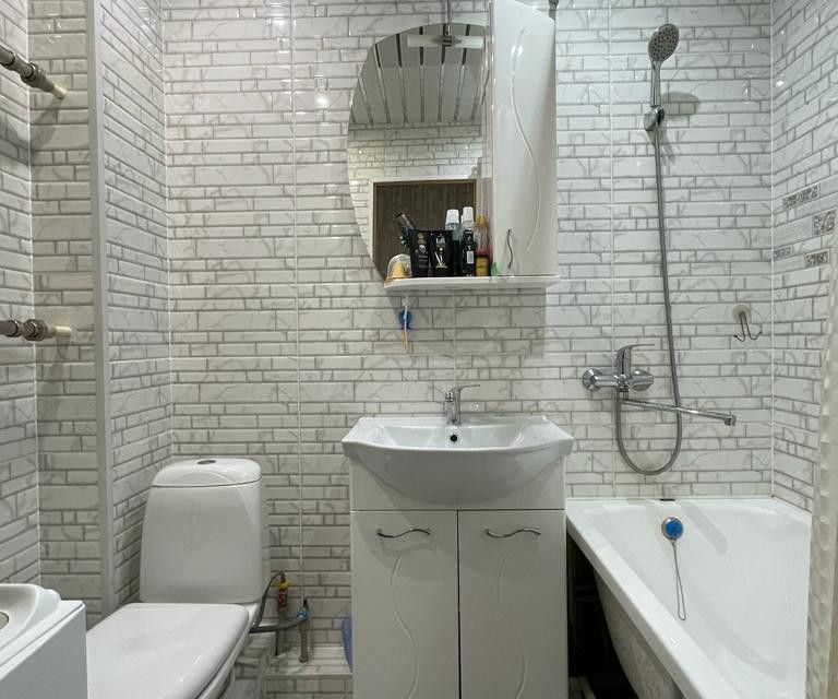 Продаётся 3-комнатная квартира, 61.1 м²