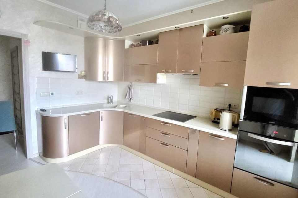 Продаётся 4-комнатная квартира, 94.3 м²