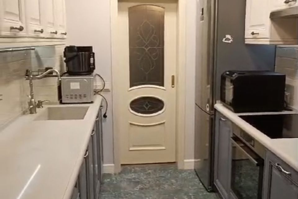 Продаётся 2-комнатная квартира, 56.5 м²