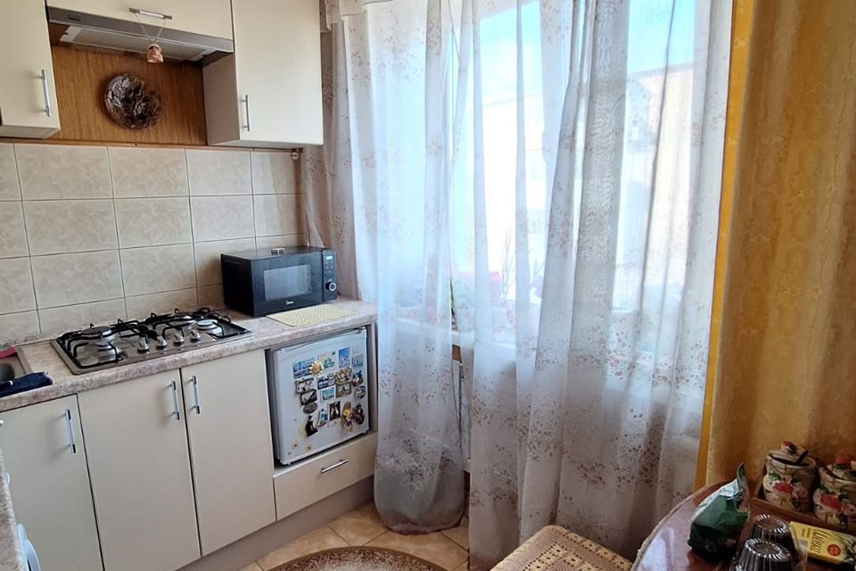 Продаётся 3-комнатная квартира, 58.9 м²