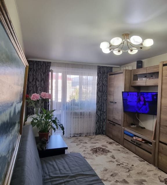 Продаётся 3-комнатная квартира, 56.9 м²