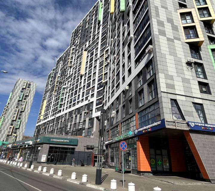 Продаётся 1-комнатная квартира, 42 м²