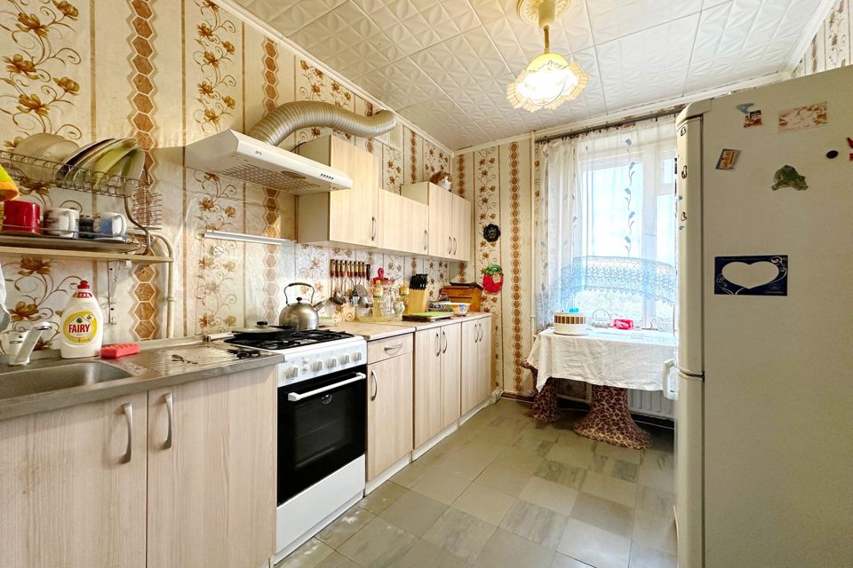 Продаётся 3-комнатная квартира, 58.3 м²
