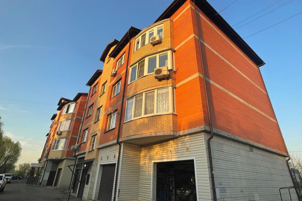 Продаётся 1-комнатная квартира, 41.2 м²