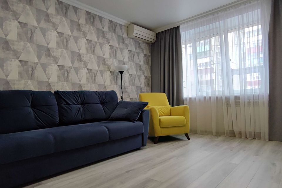 Продаётся 3-комнатная квартира, 60.5 м²