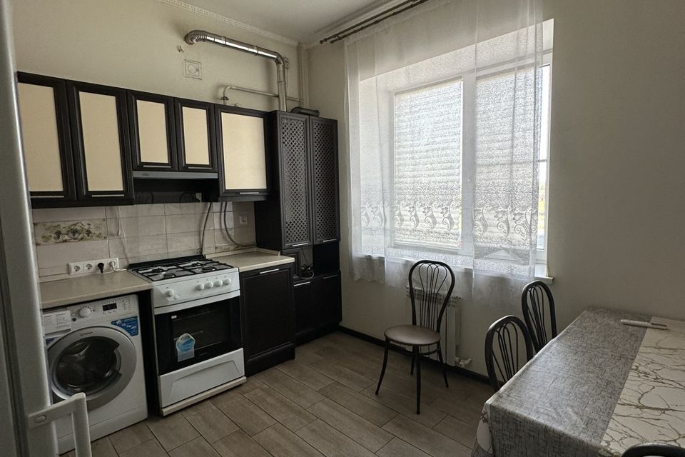 Сдаётся 3-комнатная квартира, 76.3 м²