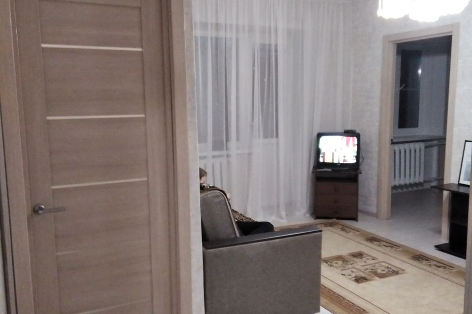 Продаётся 2-комнатная квартира, 41.8 м²