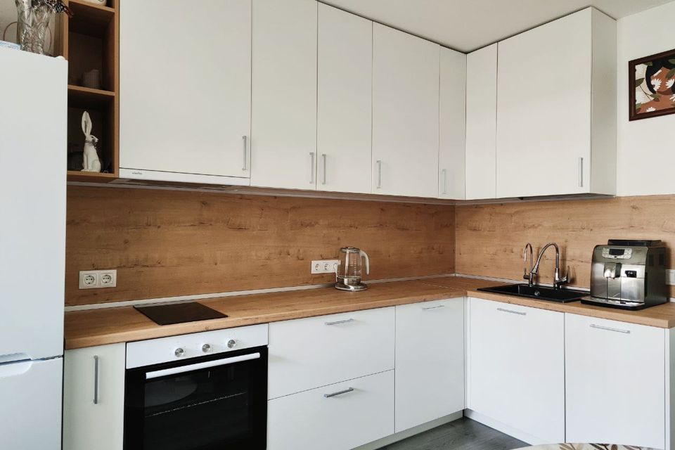Продаётся 1-комнатная квартира, 43.8 м²