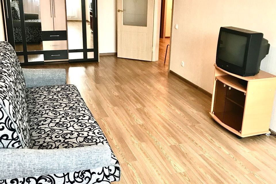 Сдаётся 2-комнатная квартира, 65 м²