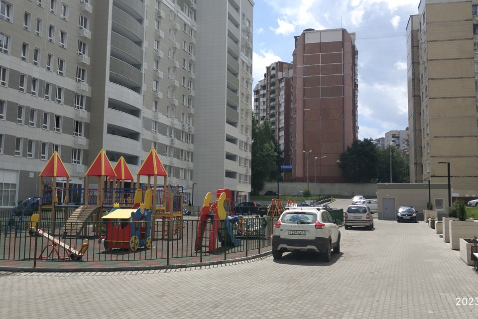 Продаётся 1-комнатная квартира, 45.3 м²