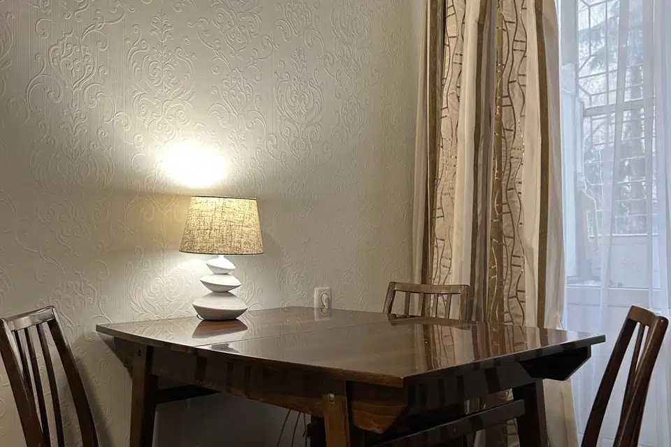 Продаётся 3-комнатная квартира, 56.9 м²