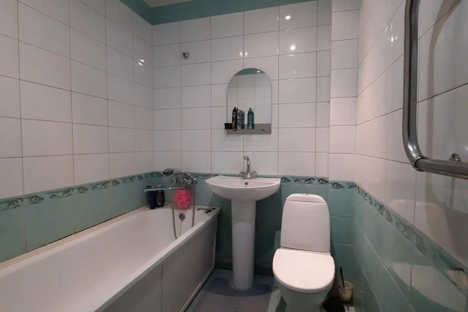 Продаётся 1-комнатная квартира, 38 м²