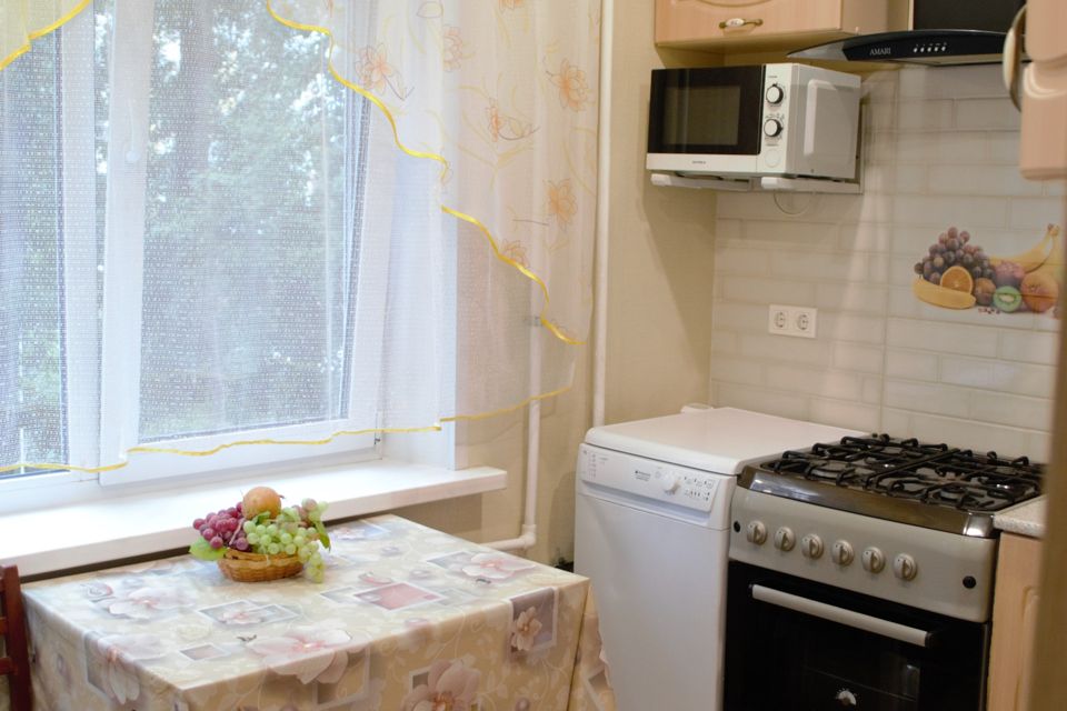 Продаётся 3-комнатная квартира, 59.6 м²
