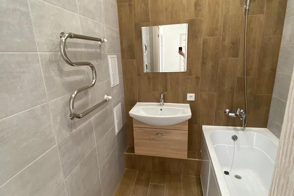 Продаётся 2-комнатная квартира, 64.1 м²
