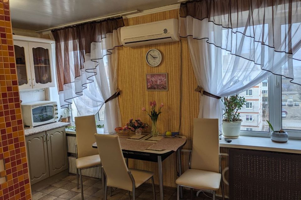 Продаётся 3-комнатная квартира, 64.4 м²