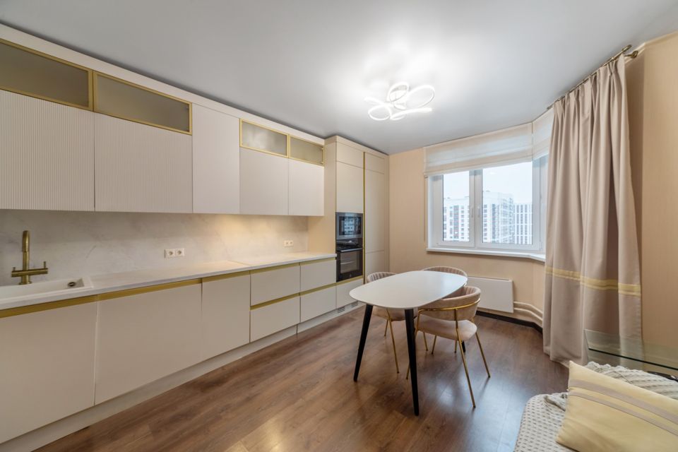 Продаётся 3-комнатная квартира, 76 м²