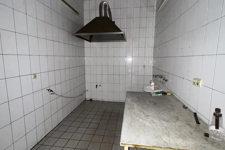 Сдаётся торговое помещение, 644 м²