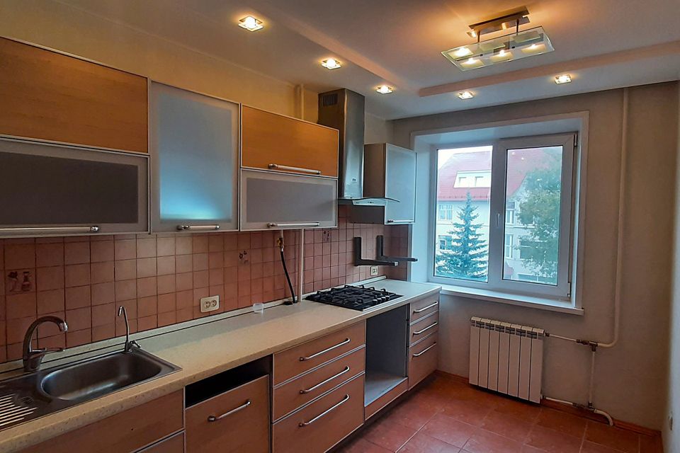 Продаётся 3-комнатная квартира, 60.6 м²
