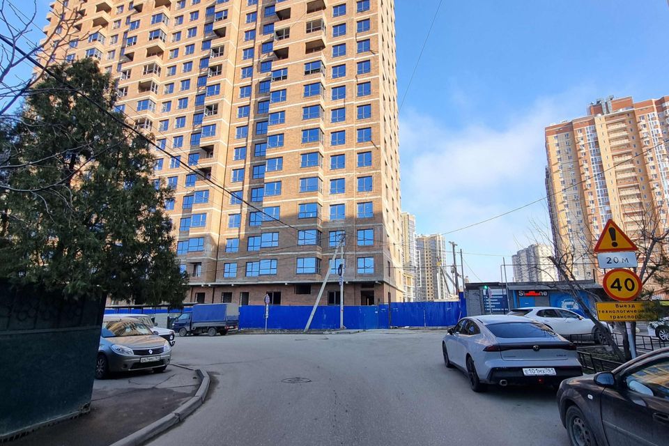 Продаётся 1-комнатная квартира, 38 м²