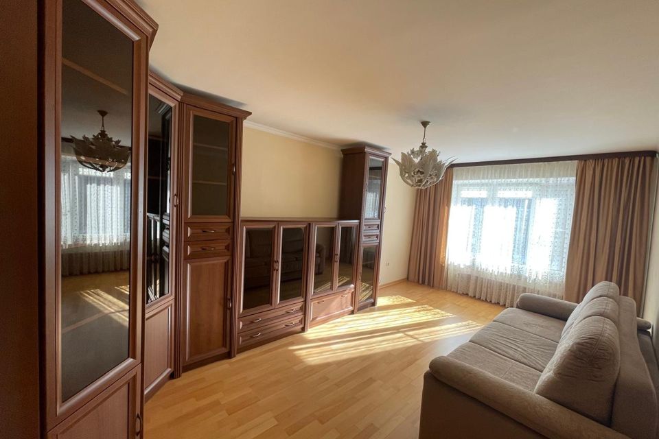 Продаётся 3-комнатная квартира, 68.5 м²