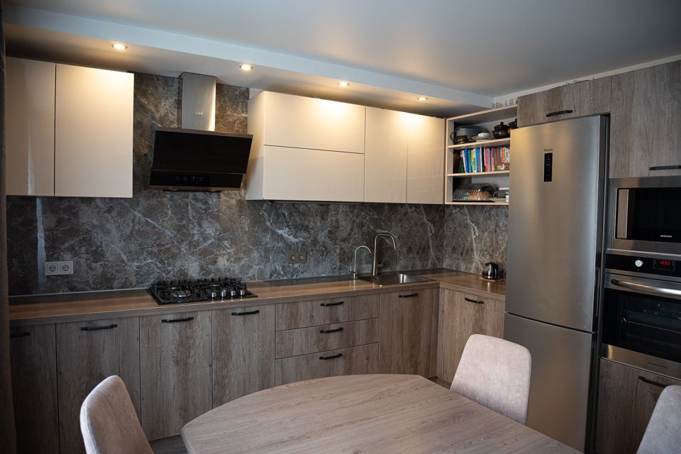 Продаётся 2-комнатная квартира, 64.6 м²