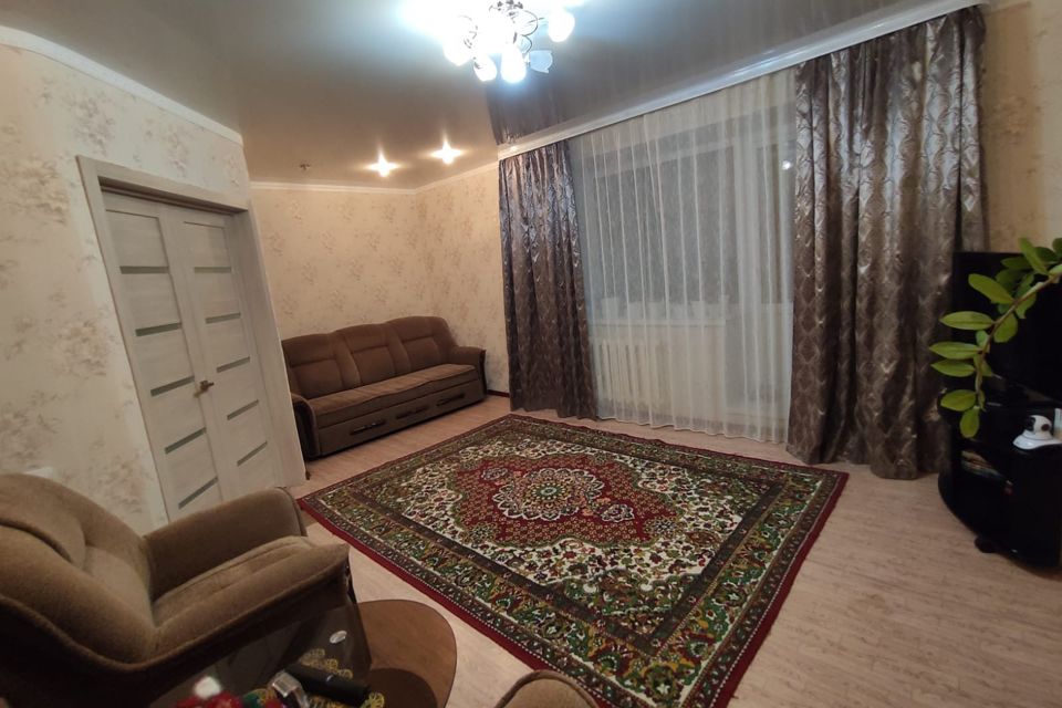 Продаётся 2-комнатная квартира, 81.3 м²