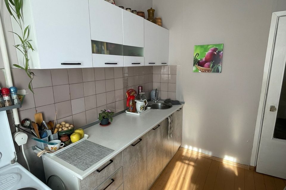 Продаётся 1-комнатная квартира, 37.2 м²