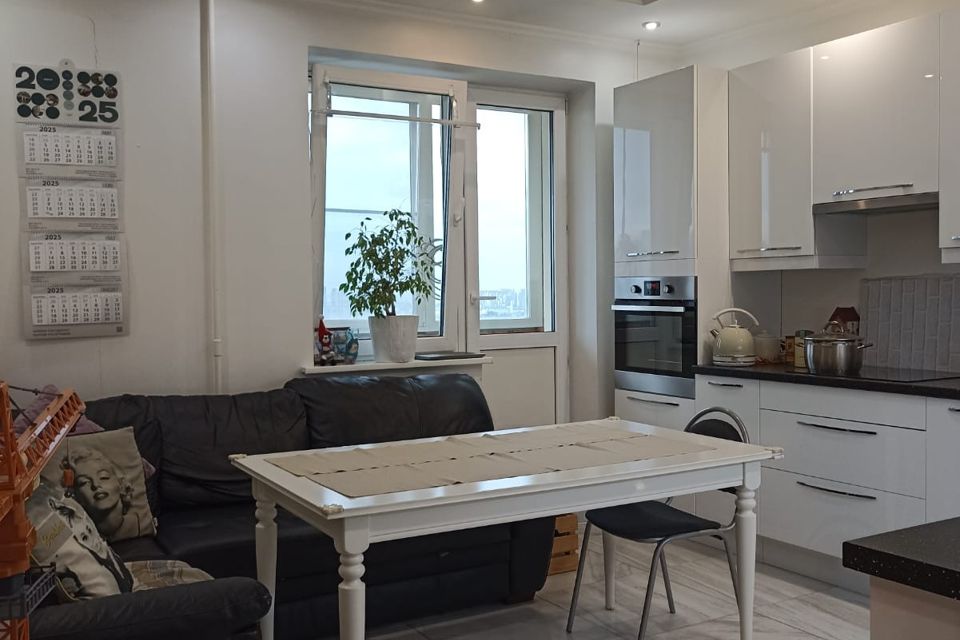Продаётся 2-комнатная квартира, 69.3 м²