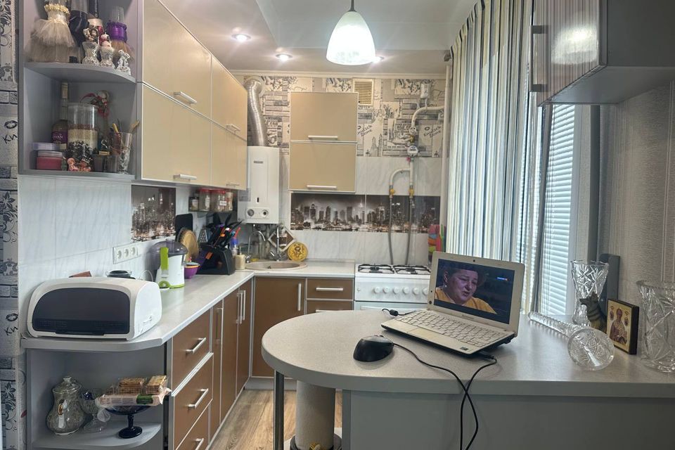 Продаётся 3-комнатная квартира, 57 м²