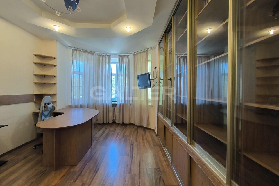 Продаётся 2-комнатная квартира, 66.1 м²
