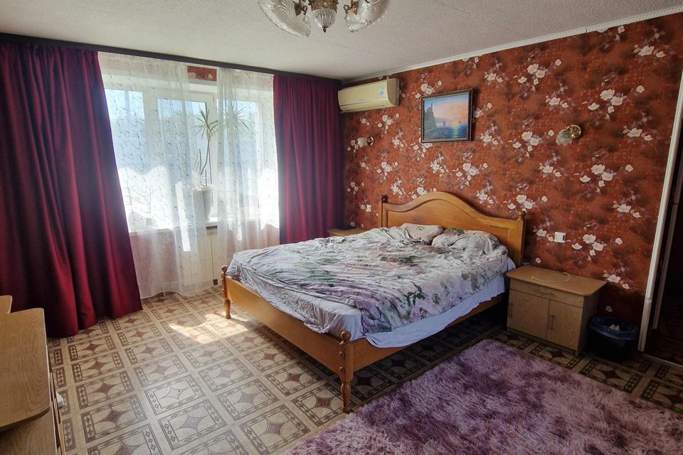 Продаётся 3-комнатная квартира, 90 м²