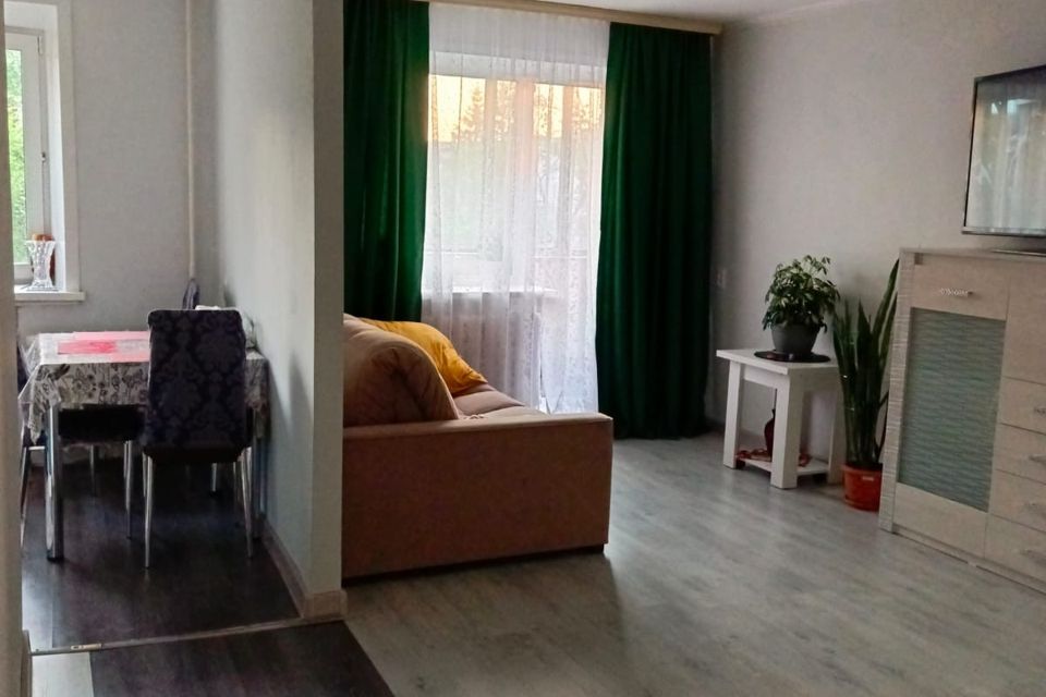 Продаётся 2-комнатная квартира, 43 м²