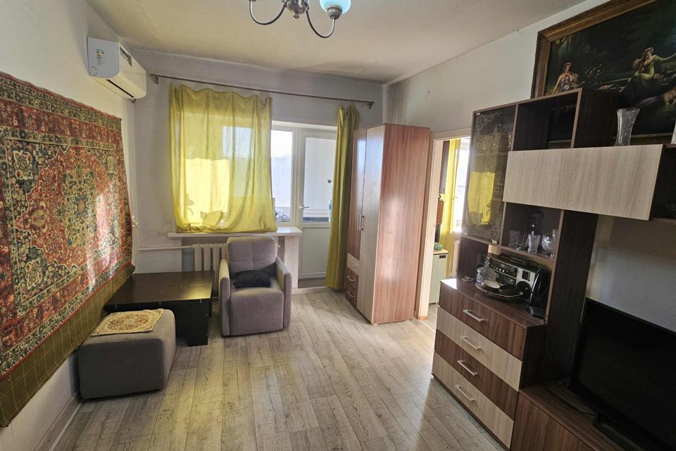 Продаётся 2-комнатная квартира, 42.8 м²