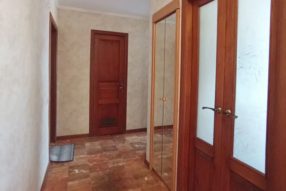 Продаётся 3-комнатная квартира, 77 м²