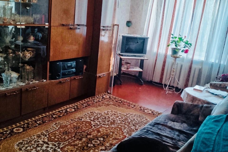 Продаётся 3-комнатная квартира, 58 м²