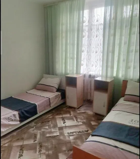 Сдаётся 4-комнатная квартира, 60 м²