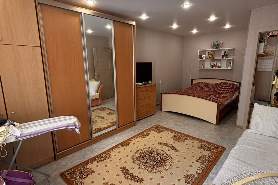 Продаётся 1-комнатная квартира, 37.6 м²