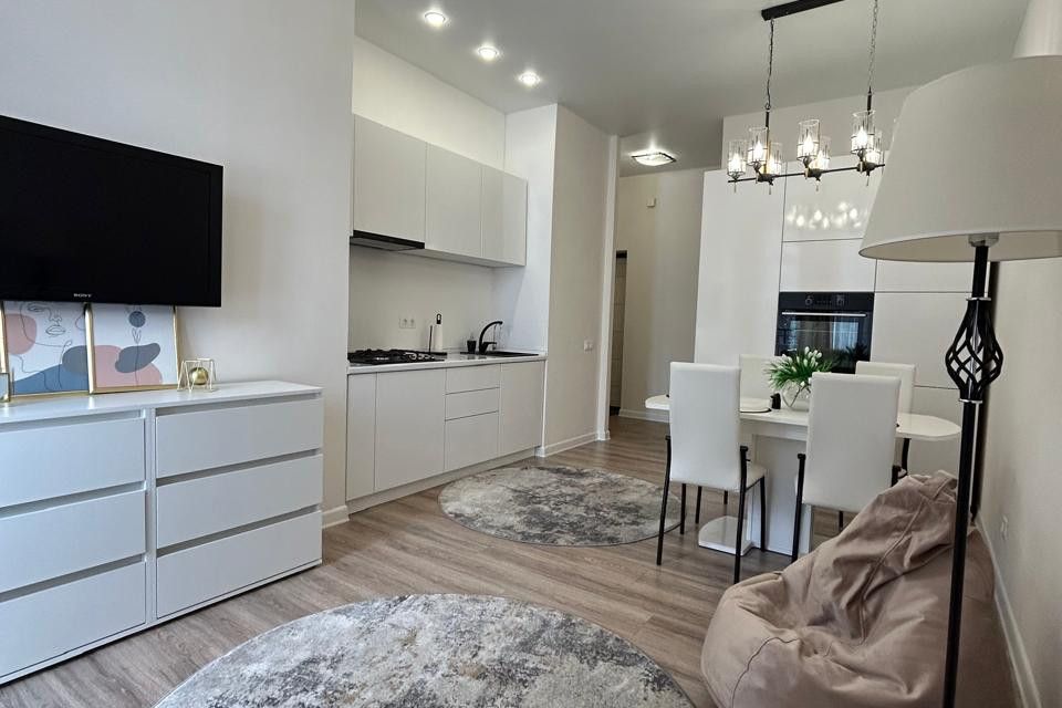Продаётся 2-комнатная квартира, 58 м²