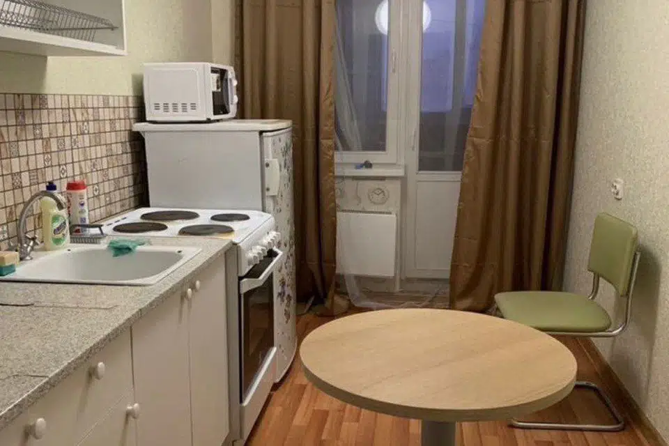 Продаётся 1-комнатная квартира, 42.6 м²