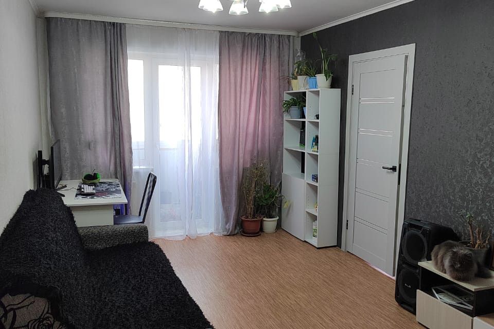 Продаётся 3-комнатная квартира, 56.9 м²