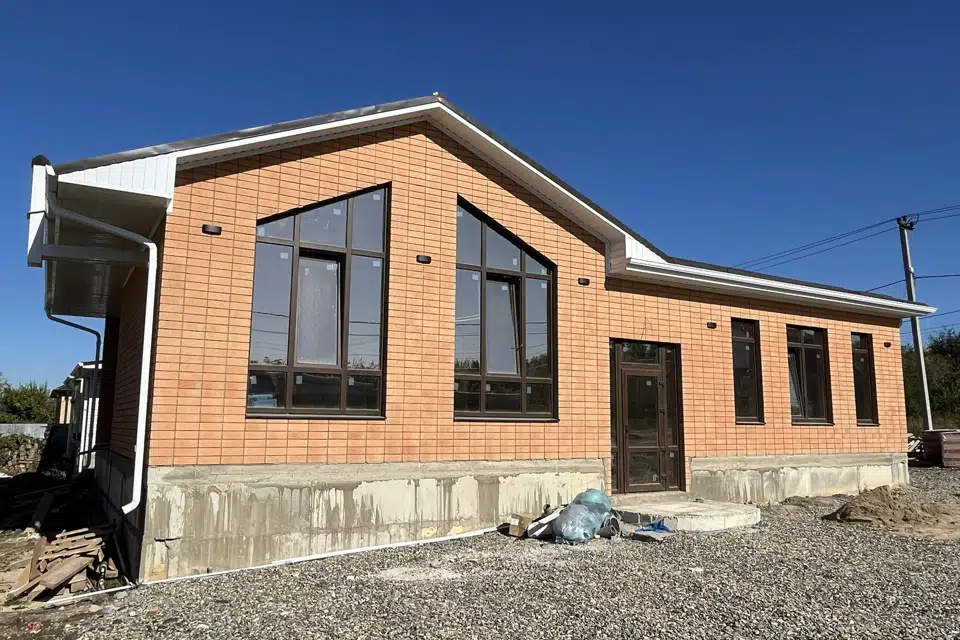 Продаётся 1-этажный дом, 135 м²