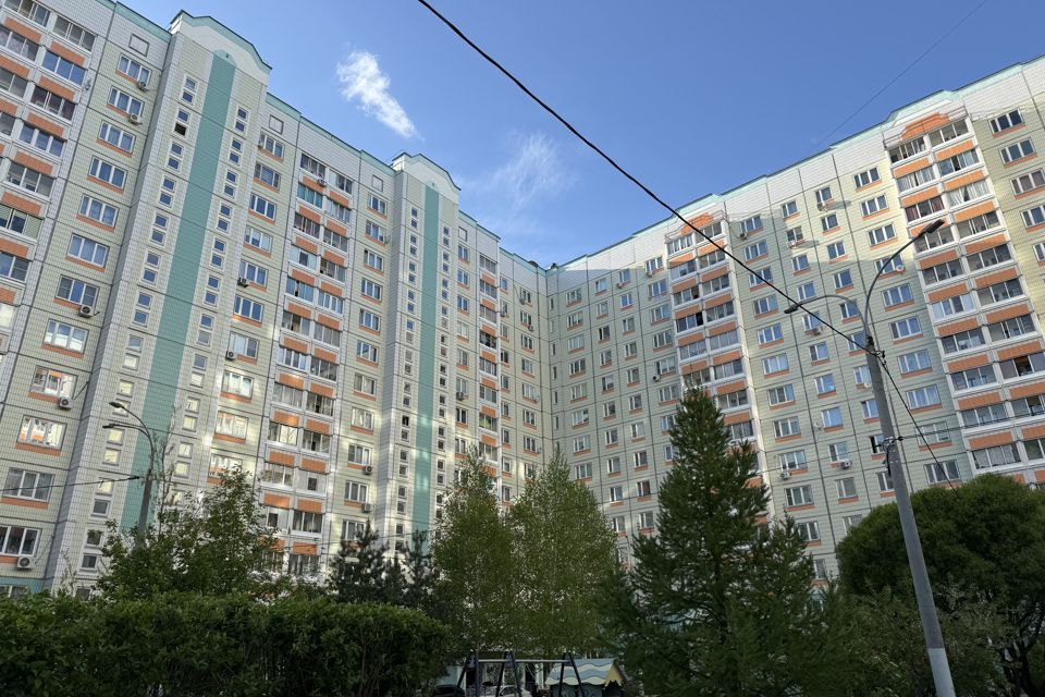 Продаётся 1-комнатная квартира, 37.9 м²