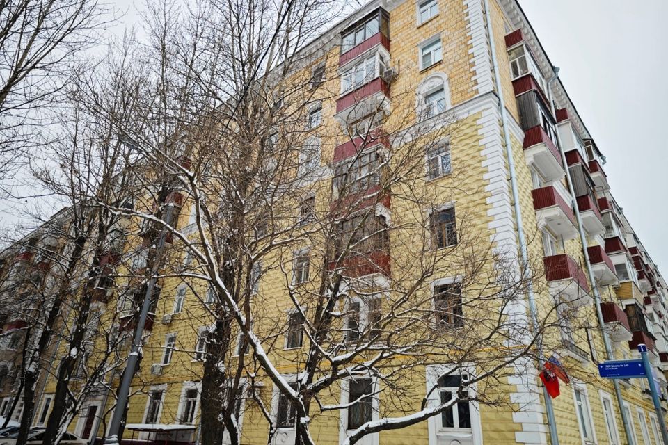 Продаётся 3-комнатная квартира, 107.8 м²