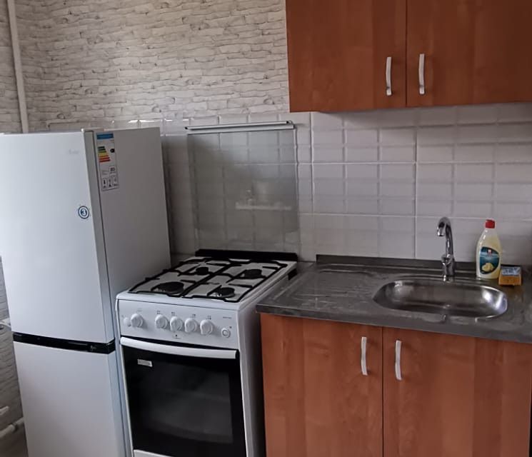 Продаётся 3-комнатная квартира, 48 м²