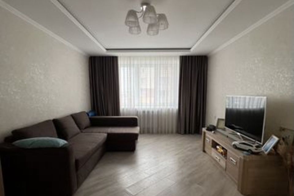Продаётся 3-комнатная квартира, 75.6 м²