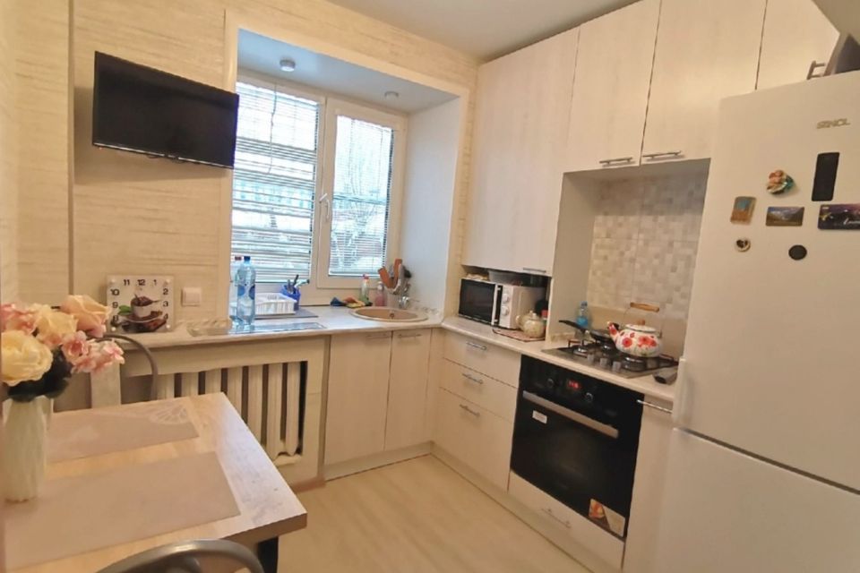 Продаётся 3-комнатная квартира, 58.6 м²