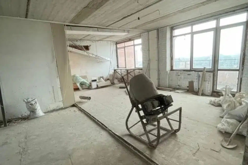 Продаётся 4-комнатная квартира, 522 м²