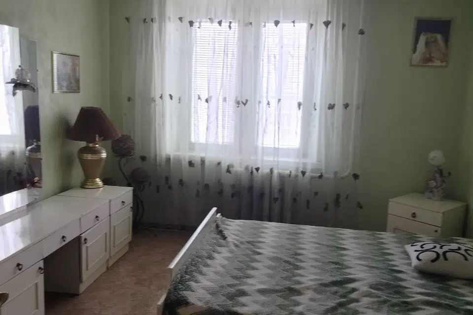 Продаётся 3-комнатная квартира, 65 м²