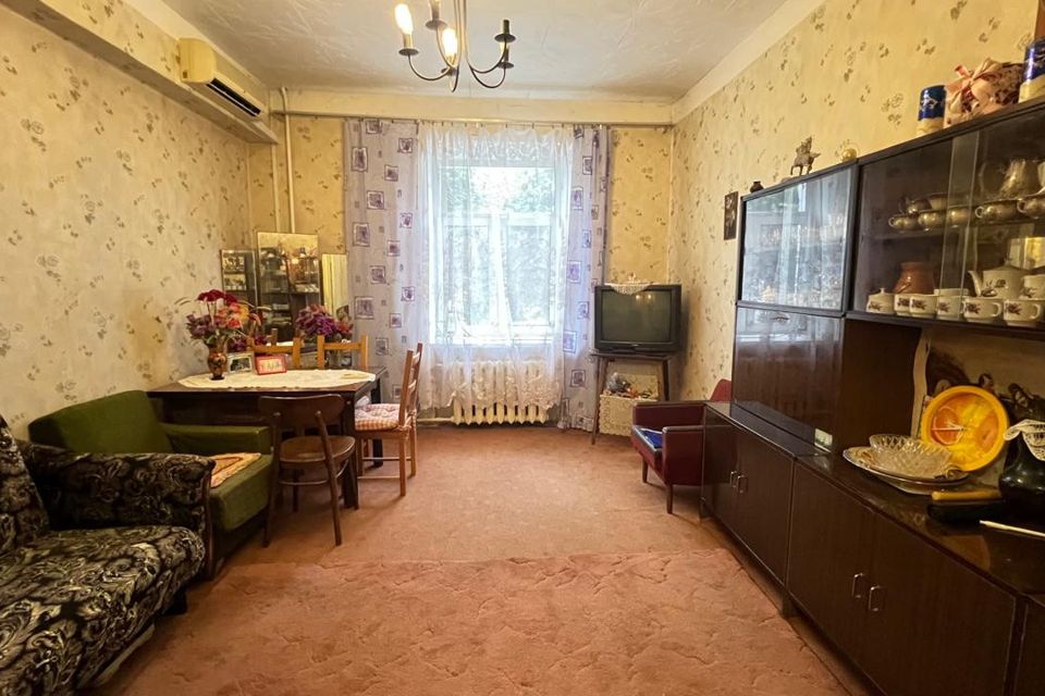 Продаётся 2-комнатная квартира, 56.4 м²